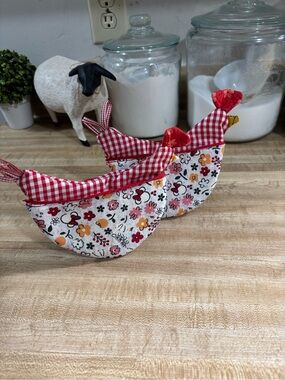 Chicken hot pot holders or gloves